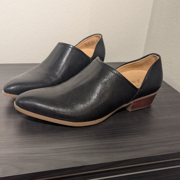 Naturalizer Women's Carlyn Slip-On Low Ankle Bootie Size 5 - Picture 1 of 7